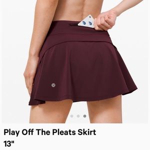 Lululemon Play off the Pleats Maroon Skirt Size 6